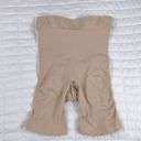 SKIMS  Seamless Sculpt Mid Thigh Short Shapewear in Mica Size Medium Photo 4