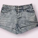 CP Jeans  Acid Wash Mom Denim Shorts Photo 0