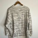 American Eagle  AAH-MAZINGLY SOFT Jegging Fit White Grey Animal Print Sweater Photo 9