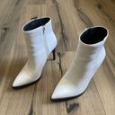 mix no. 6  Dann White Patent Leather Ankle Booties Size 8.5 M Black Heels Photo 4