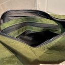 Baggu  Nylon Shoulder Bag in Bay Laurel Photo 7