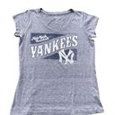 Genuine Merchandise New York Yankees  Campus Lifestyle sz Large Grey V Ne… Photo 0