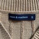 The Moon  & madison knit sweater vest Photo 2