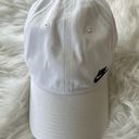 Nike Women’s Heritage 86 Hat In White Photo 6