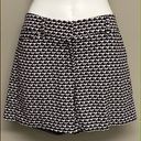 White House | Black Market  Abstract Print Short 4 Pocket Clasp Zip Shorts- Size 6 Photo 0