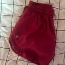 Lululemon Hotty Hot Short 2.5” Photo 0