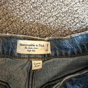 Abercrombie & Fitch Abercrombie High Rise Mom Shorts Photo 3