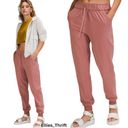 Lululemon Stretch High-Rise Jogger *Full
Length Spiced Chai Size 2 Photo 1