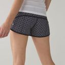 Lululemon Speed Shorts Dottie Eyelet White Black/Black/ Tonka Stripe Black White Photo 6