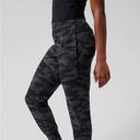 Athleta  Salutation Black & Gray Camo Jogger Size S Photo 9