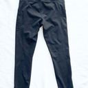 Reebok Pocket Black Cropped Leggings Size Small Photo 2