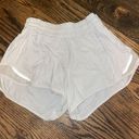 Lululemon Hotty Hot Short 2.5” Photo 0