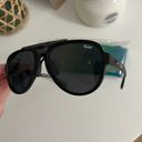 Quay Australia Sunglasses Photo 3