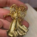 Krass&co JJ Jonette Jewelry  Angel brooch gold tone vintage stamped Photo 3