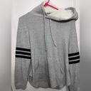 Grey light hoodie with fuzzy hood. Size medium Gray Photo 1