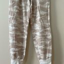 Athleta  Balance Printed Jogger Pant in Oatmeal Heather Camo Size M Photo 8