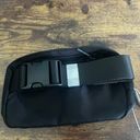 Lululemon Everywhere Belt Bag Black Photo 4