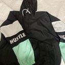 Justify Windbreaker  Photo 0