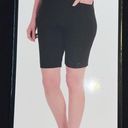 Hilary Radley  Woman’s Bermuda Black Shorts NWT Photo 3