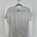 Lululemon  tee.  Size Large (?) Photo 3