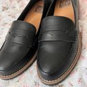 black loafers Size 8 Photo 2