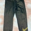 Nike Crop Legging Photo 0