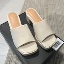 Abercrombie & Fitch  Retro Sandal  Photo 1