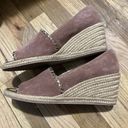 Jack Rogers  Women’s Mauve and Tan Wedges Size 9.5 Photo 0