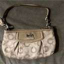 Coach  wristlet Photo 0