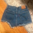 Levi’s 501 Shorts Photo 2