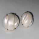 Trifari Vintage  Goldtone Metal Clip On Earrings White Puffer Plastic Clouds Photo 4