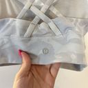 Lululemon Energy Sports Bra Long Line Women’s Size 4 Gray Camo No Pads Photo 4