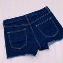 Gap 1969  Women's Slim‎ Cut Off Maddie Short Size 26R Mid Rise Raw Hem Dark Wash Photo 5