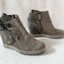 Eileen Fisher  Zest Mineral Metallic Silver Wedge Ankle Heel Strap Boots Shoes 7 Photo 0