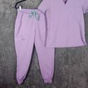 FIGS  women set jogger n scrub top color lilac dawn Photo 1