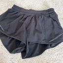 Lululemon Hotty Hot Short 2.5” Photo 0