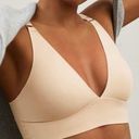 Everlane  The Invisible Bra, light tan Photo 0