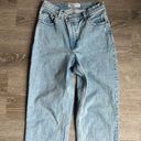 Abercrombie & Fitch  Ultra High Rise 90s Straight Jean criss cross Photo 2