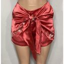 Willow & Clay New.  coral embroidered shorts with tie. Photo 2