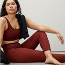 Everlane NWT  The Perform Ankle Stretch Legging in Maroon Grid Size Medium Photo 2