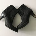 via spiga  Black‎ Leather Heeled Buckle Zip Bootie Ankle Boots Womens Size 11M Photo 3