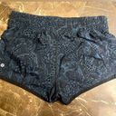 Lululemon NWOT  women’s size 6 hotty hot shorts 2.5  black and blue floral RARE Photo 0