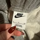 Nike Women’s Joggers Photo 1