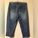 Sonoma Women Capri jeans. . Size 6. Photo 3