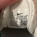 Nike White Running Shoes Photo 4