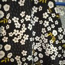 Elle Scrubs size XL  top black white yellow flowers & HeartSoul bottoms in black Photo 2