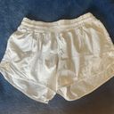 Lululemon Hotty Hot Short 2.5” Photo 0