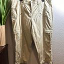 Style & Co B25 . Khaki cropped pants size 16 Photo 0