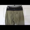 prAna  | Summit Cargo Capri Heather Green Photo 7