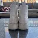 SheIn White Boots Photo 3